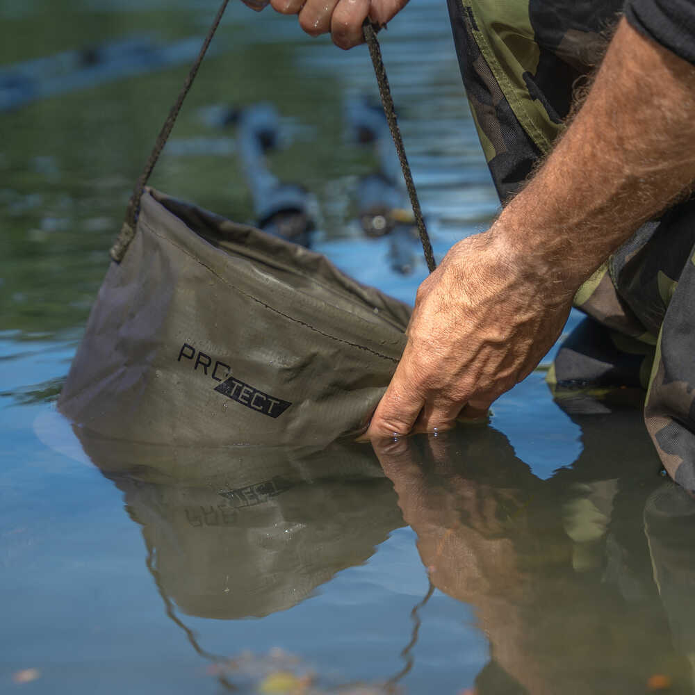 avid protect water bucket-5