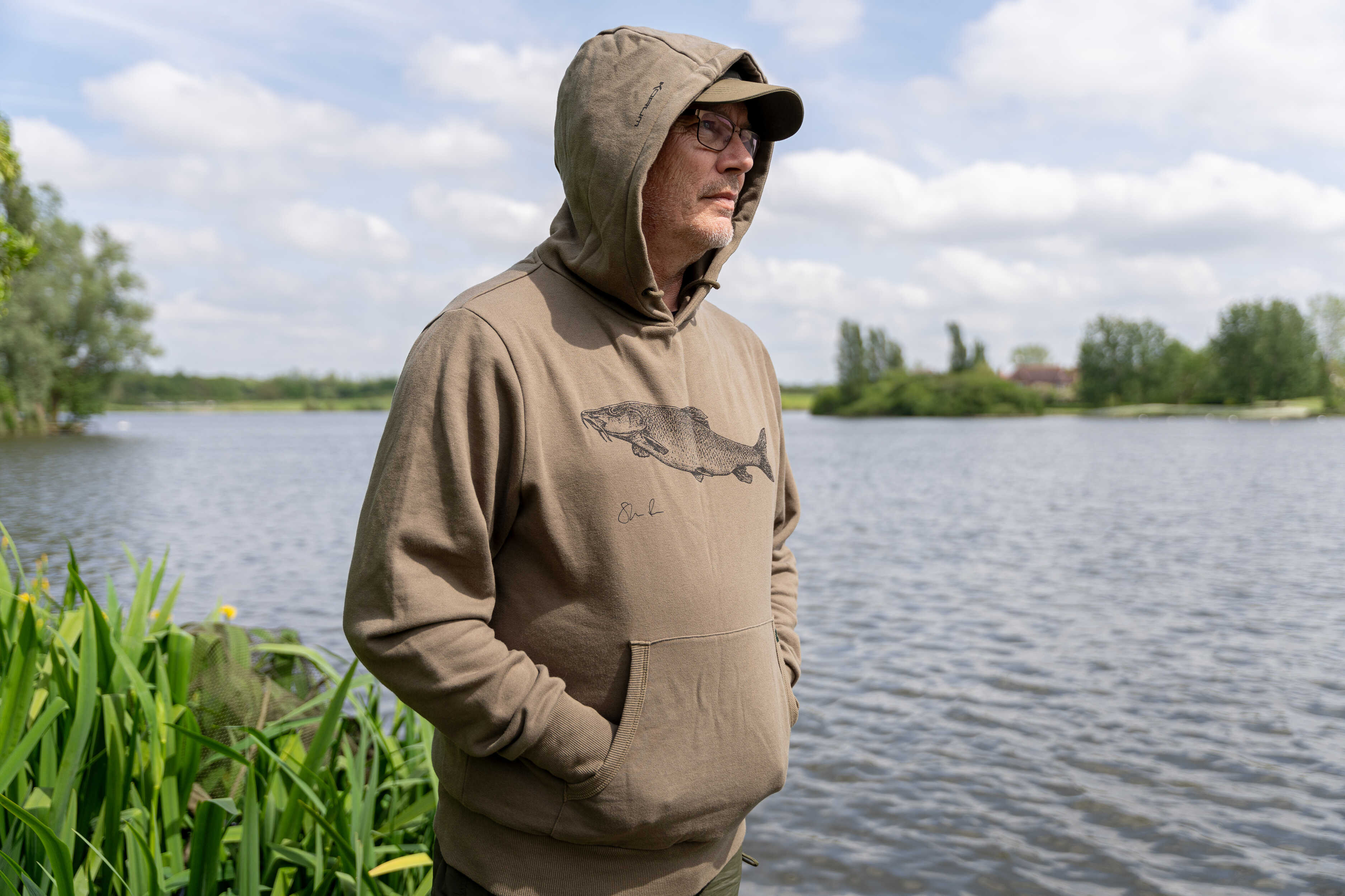 korum classic barbel hoodie-3